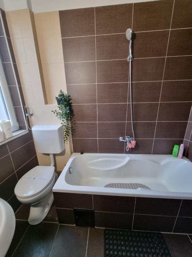 Picaso Residence Bucureşti Ngoại thất bức ảnh